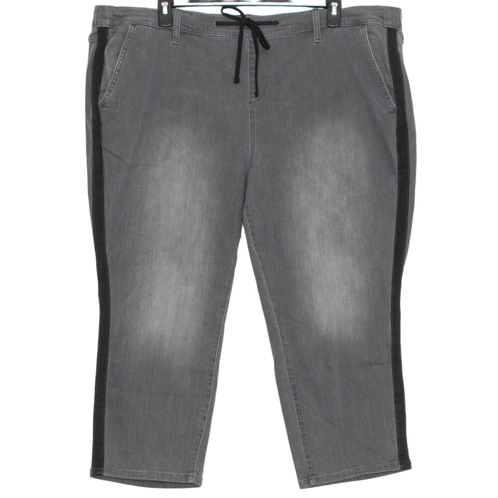 Torrid Crop Weekend Straight Jeans Pull On Athleisure Gray Plus‎ Size  4 4X 26